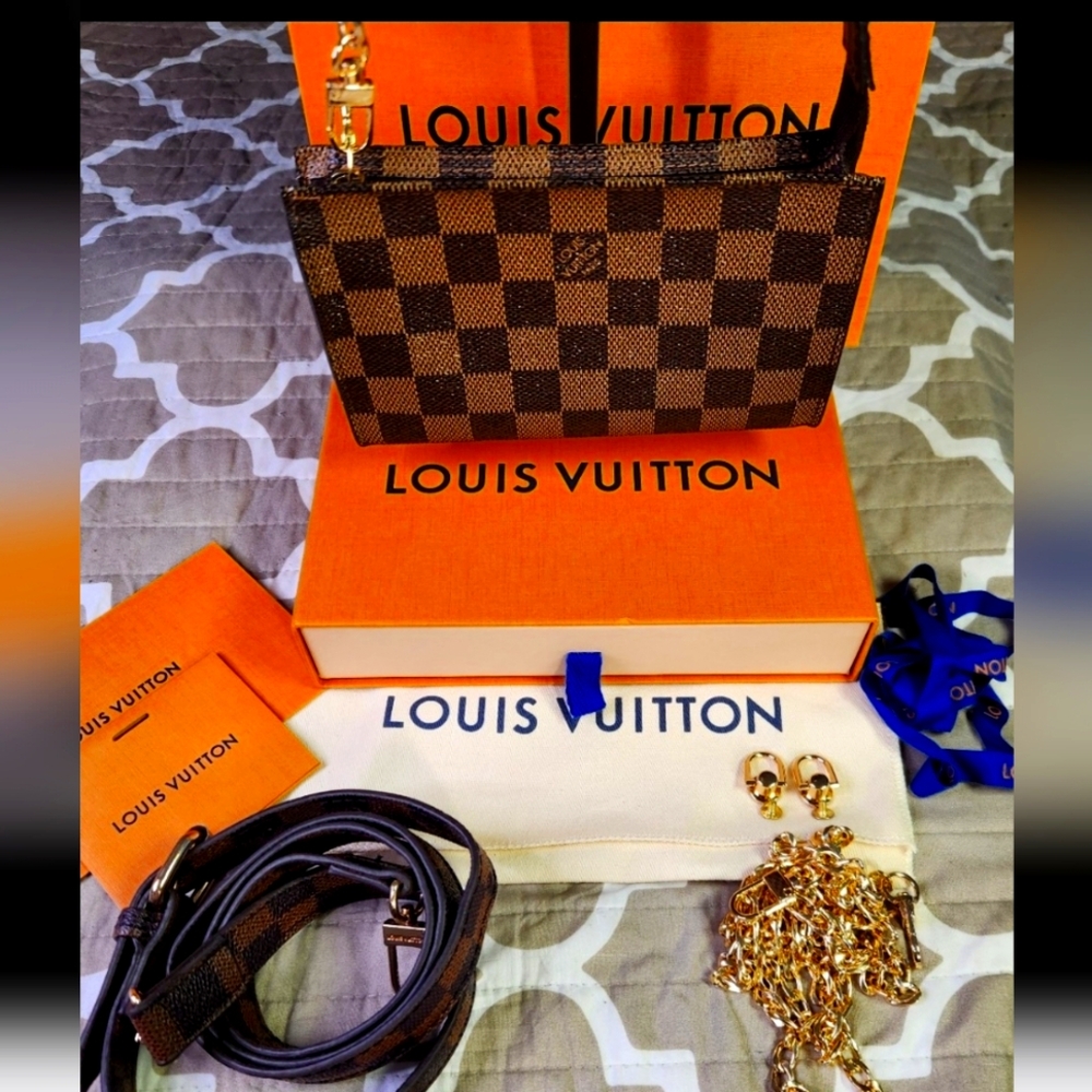 Louis Vuitton Damier Ebene Marais Pouch DATE STAMPED AR0958